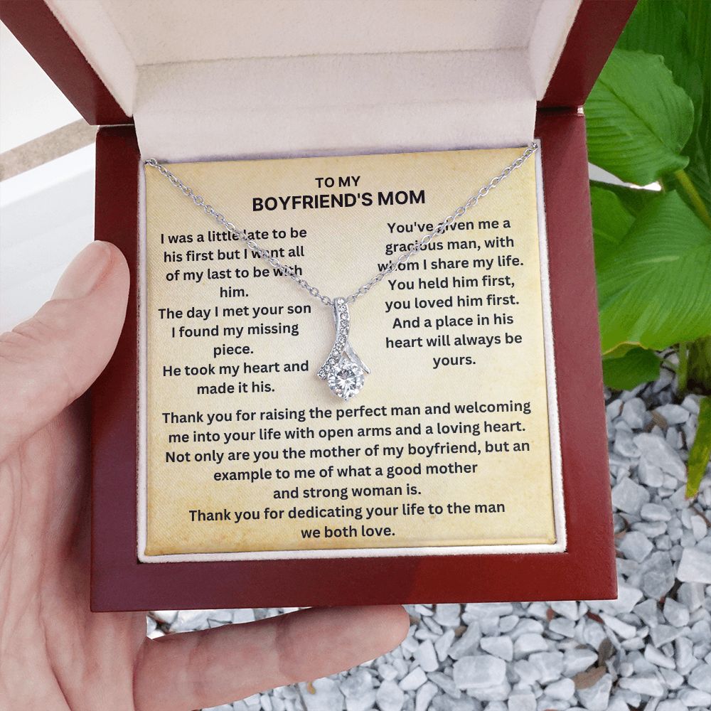 To My Boyfriend's Mom Necklace, Gift for Boyfriend Mother